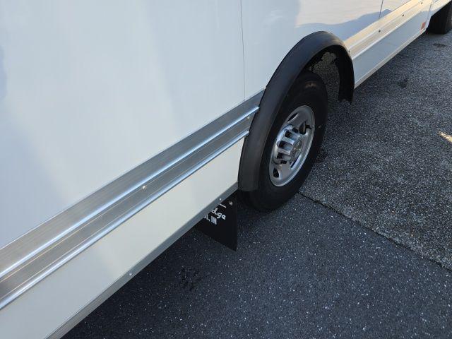 2024 Chevrolet Express Cutaway Work Van