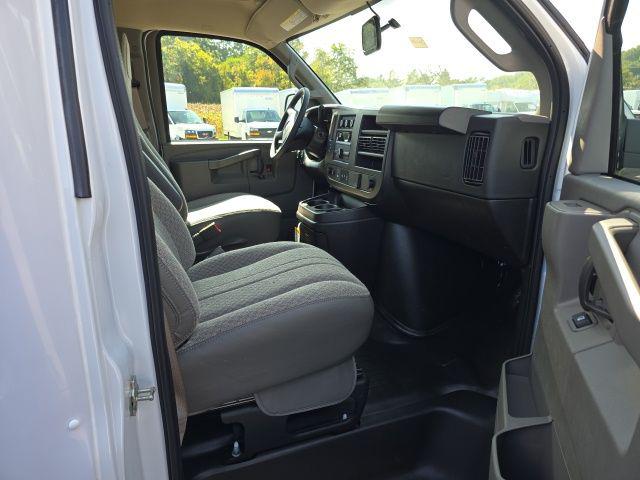2024 Chevrolet Express Cutaway Work Van