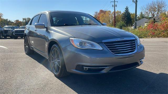 Used 2012 Chrysler 200 For Sale in Waterford Twp, MI