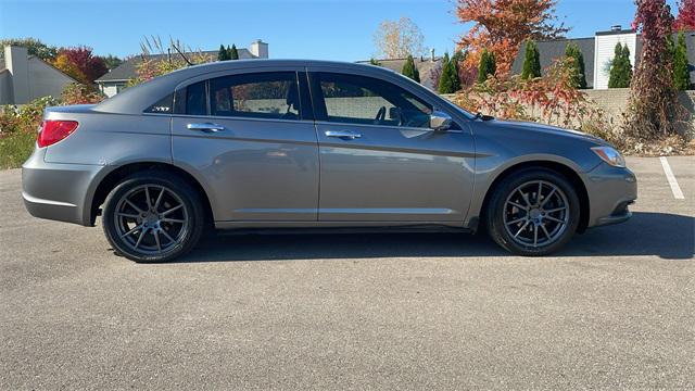 Used 2012 Chrysler 200 For Sale in Waterford Twp, MI