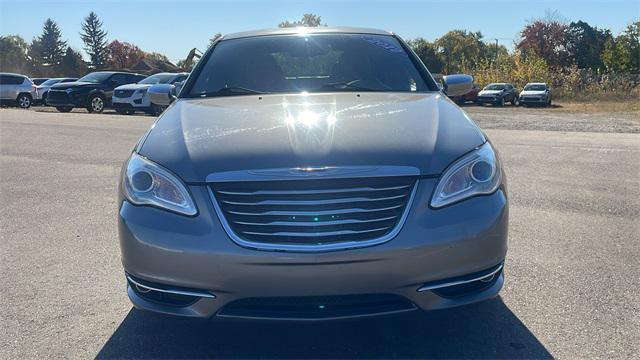 Used 2012 Chrysler 200 For Sale in Waterford Twp, MI