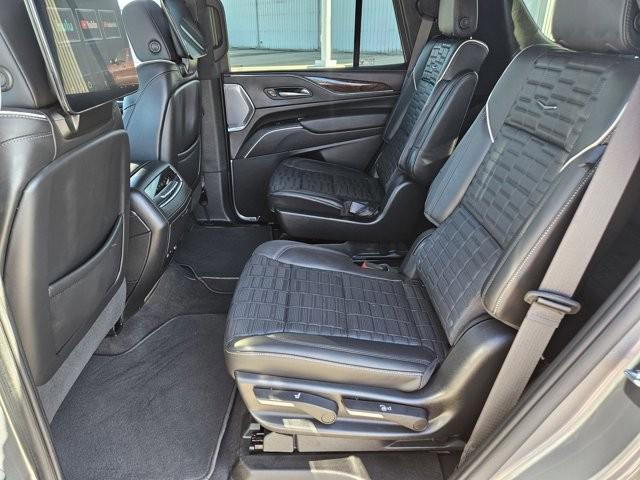 2023 Cadillac Escalade 4WD Sport Platinum
