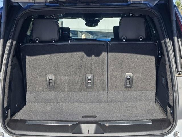 2023 Cadillac Escalade 4WD Sport Platinum