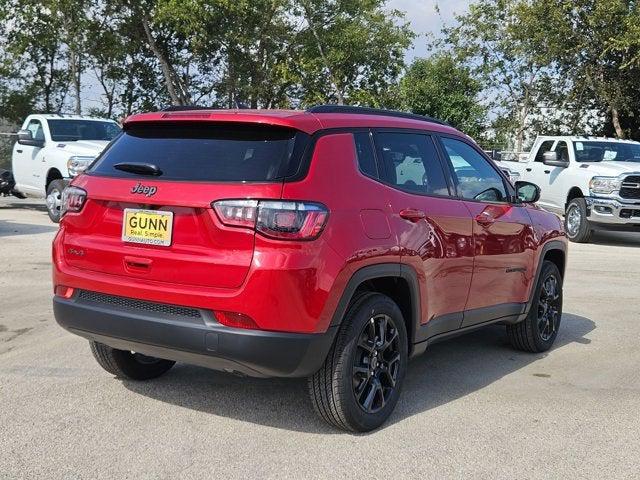 2025 Jeep Compass COMPASS LATITUDE 4X4
