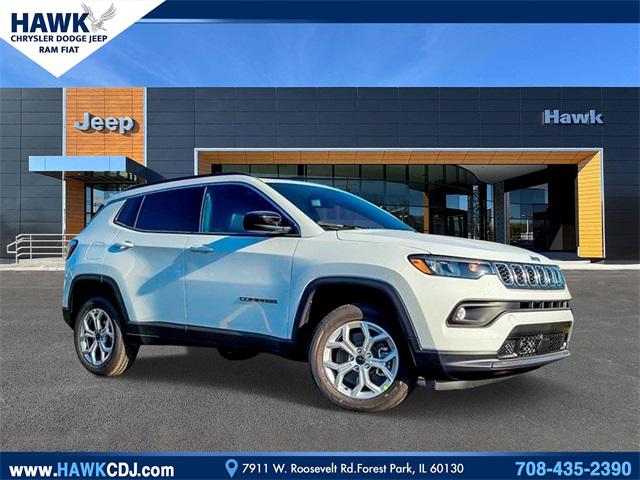 2025 Jeep Compass COMPASS LATITUDE 4X4