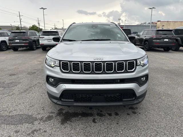 2025 Jeep Compass COMPASS LATITUDE 4X4