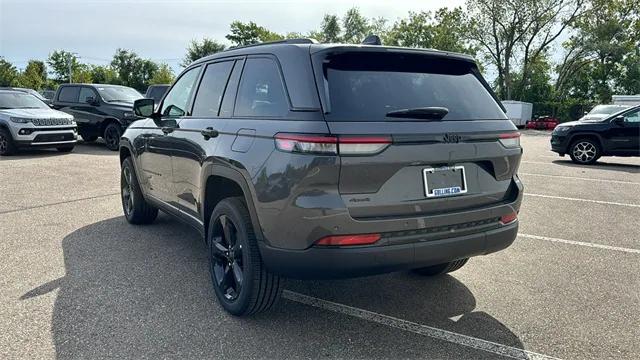 2025 Jeep Grand Cherokee GRAND CHEROKEE ALTITUDE 4X4