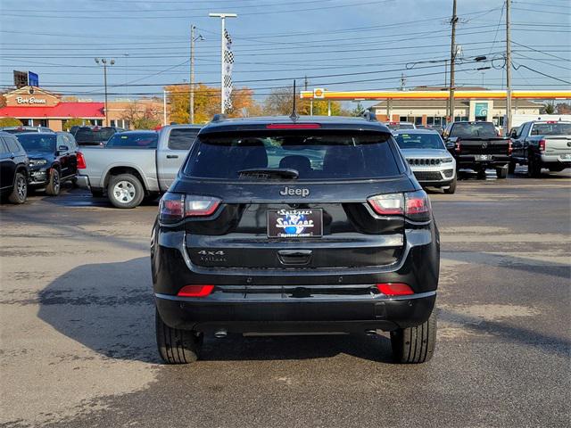 2025 Jeep Compass COMPASS LIMITED 4X4