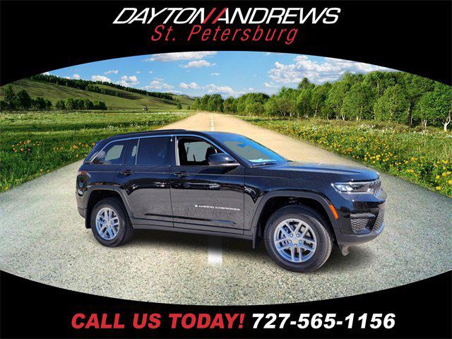 2025 Jeep Grand Cherokee GRAND CHEROKEE LAREDO X 4X4