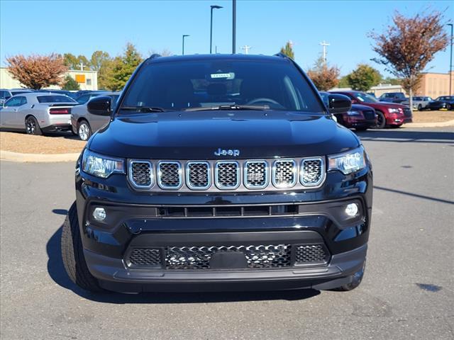 2024 Jeep Compass COMPASS LATITUDE 4X4