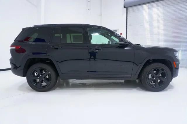 2024 Jeep Grand Cherokee GRAND CHEROKEE LIMITED 4X2