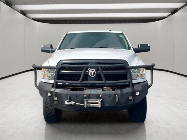 2017 RAM 2500 Tradesman Crew Cab 4x4 64 Box