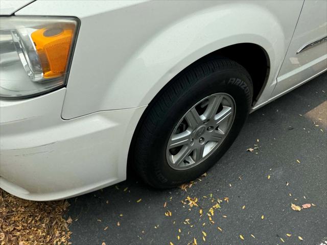 2011 Chrysler Town and Country Touring