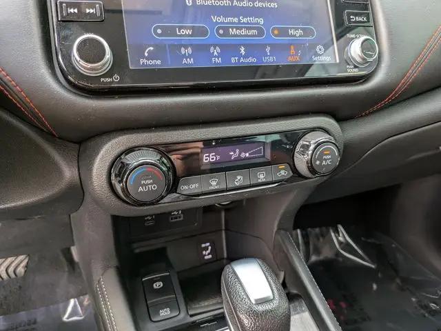 2021 Nissan Kicks SR Xtronic CVT