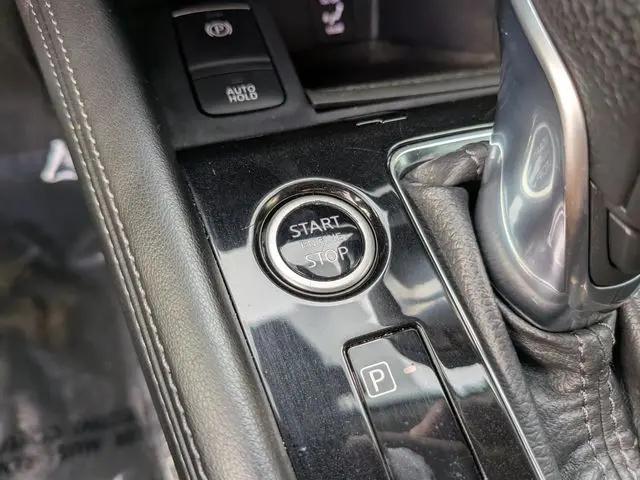 2021 Nissan Kicks SR Xtronic CVT