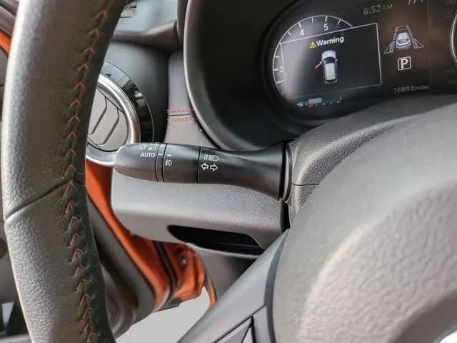 2021 Nissan Kicks SR Xtronic CVT