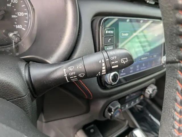 2021 Nissan Kicks SR Xtronic CVT