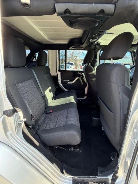 2011 Jeep Wrangler Unlimited Sahara