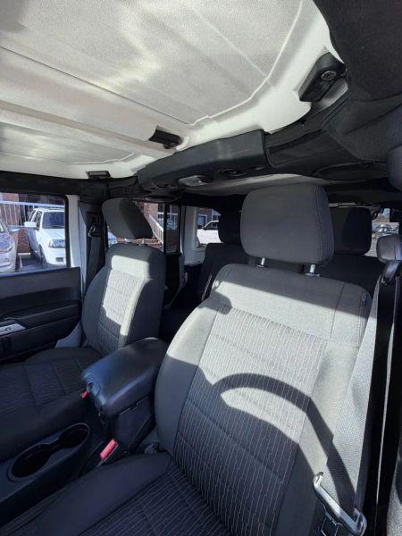2011 Jeep Wrangler Unlimited Sahara