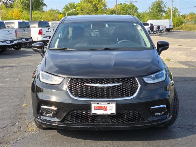 2023 Chrysler Pacifica Hybrid Touring L