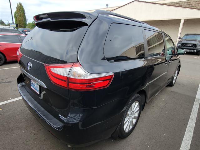 2017 Toyota Sienna Limited 7 Passenger