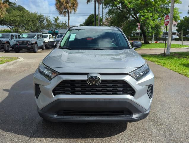 2020 Toyota RAV4 LE