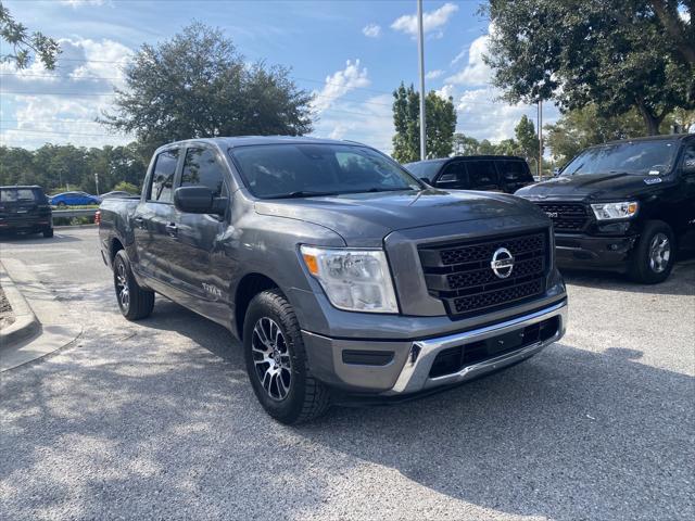 2022 Nissan TITAN Crew Cab SV 4x2