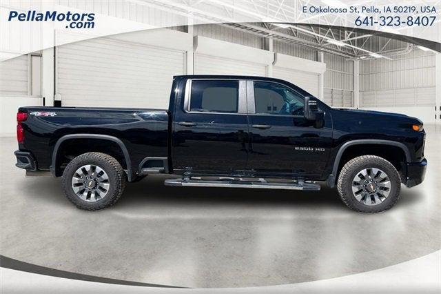 2023 Chevrolet Silverado 2500HD 4WD Crew Cab Standard Bed Custom