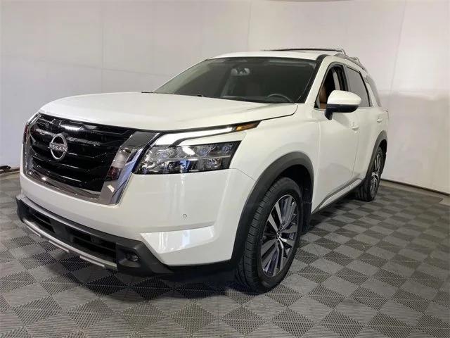 2022 Nissan Pathfinder Platinum 4WD