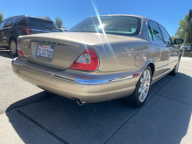 2004 Jaguar XJ XJ8