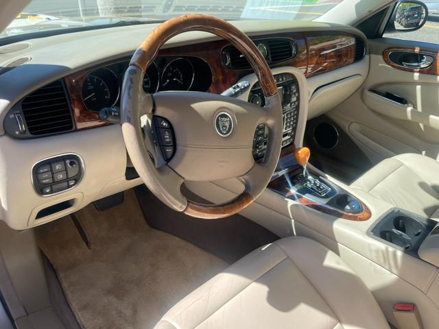 2004 Jaguar XJ XJ8