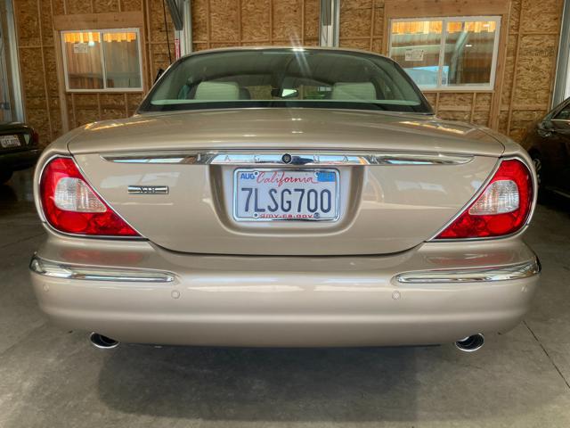 2004 Jaguar XJ XJ8