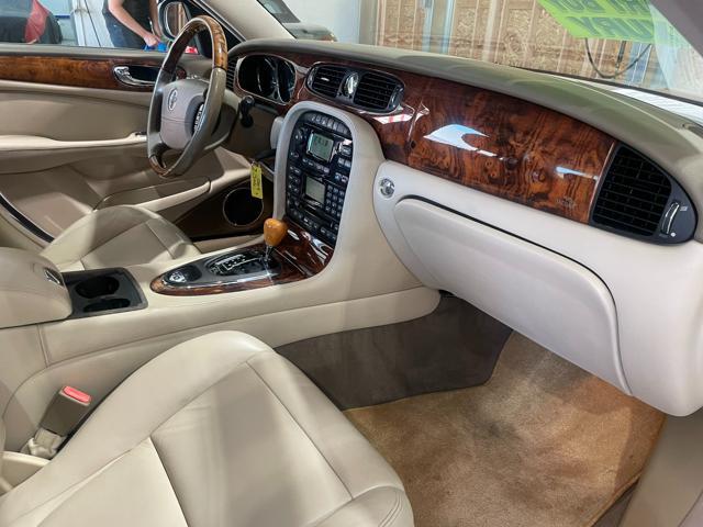 2004 Jaguar XJ XJ8