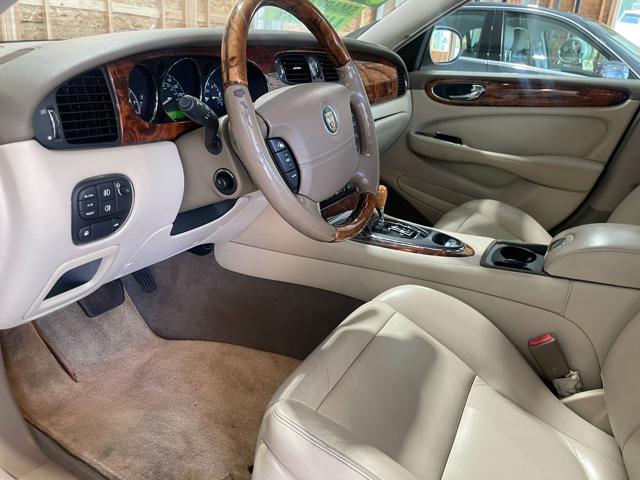 2004 Jaguar XJ XJ8