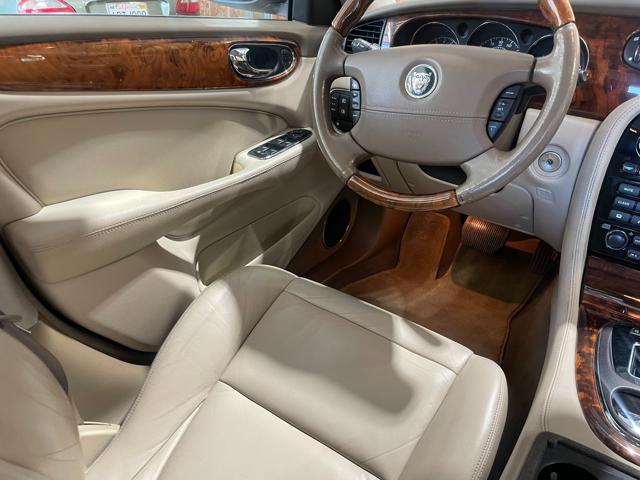 2004 Jaguar XJ XJ8