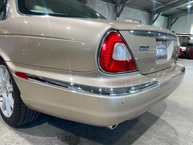 2004 Jaguar XJ XJ8