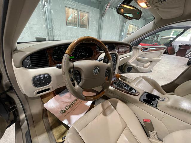 2004 Jaguar XJ XJ8