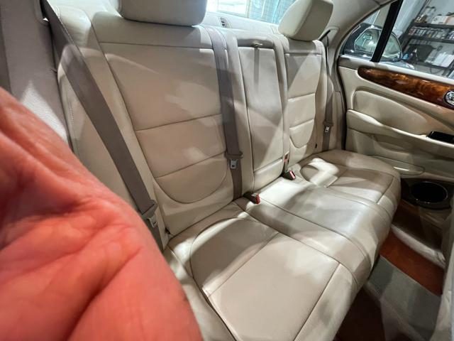 2004 Jaguar XJ XJ8