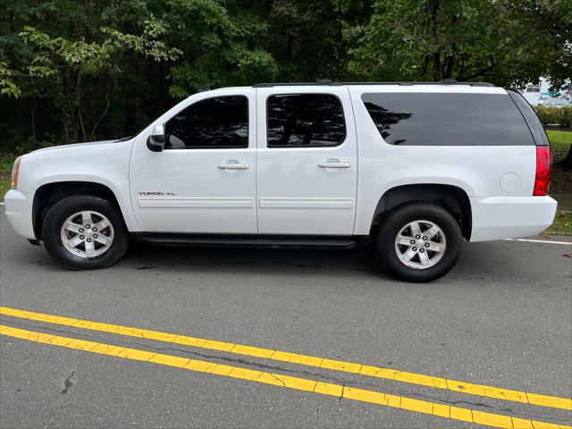2012 GMC Yukon XL SLE