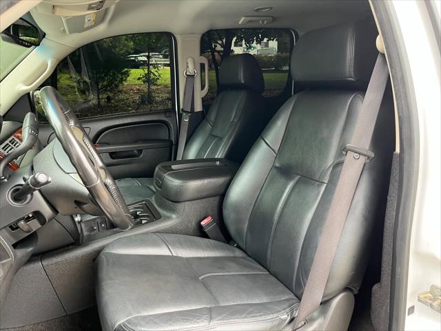 2012 GMC Yukon XL SLE