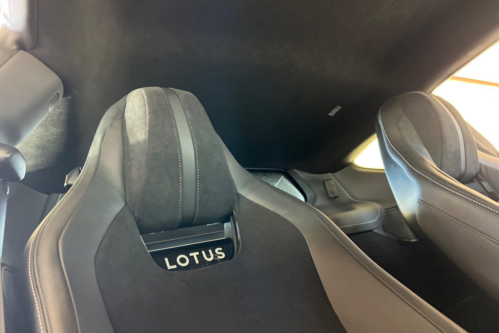 2024 Lotus Emira First Edition - Photo 15