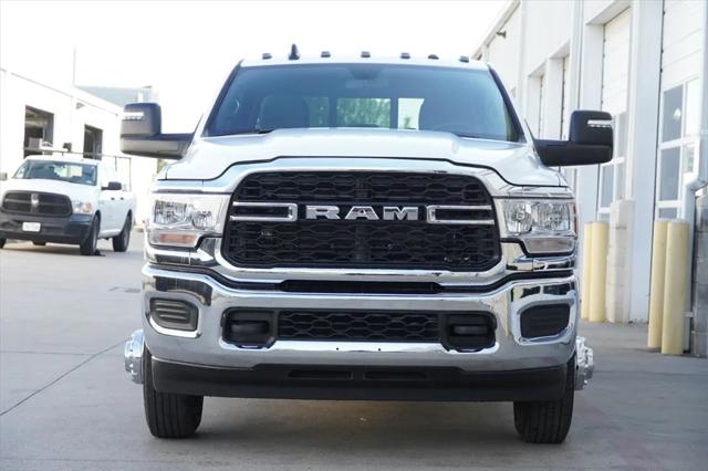 2024 RAM Ram 3500 RAM 3500 TRADESMAN CREW CAB 4X4 8 BOX