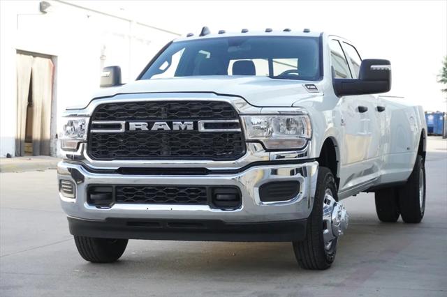 2024 RAM Ram 3500 RAM 3500 TRADESMAN CREW CAB 4X4 8 BOX