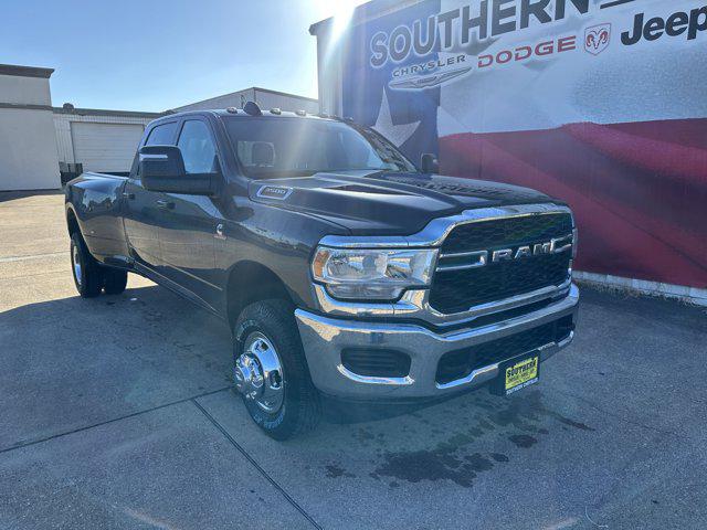 2024 RAM Ram 3500 RAM 3500 TRADESMAN CREW CAB 4X4 8 BOX