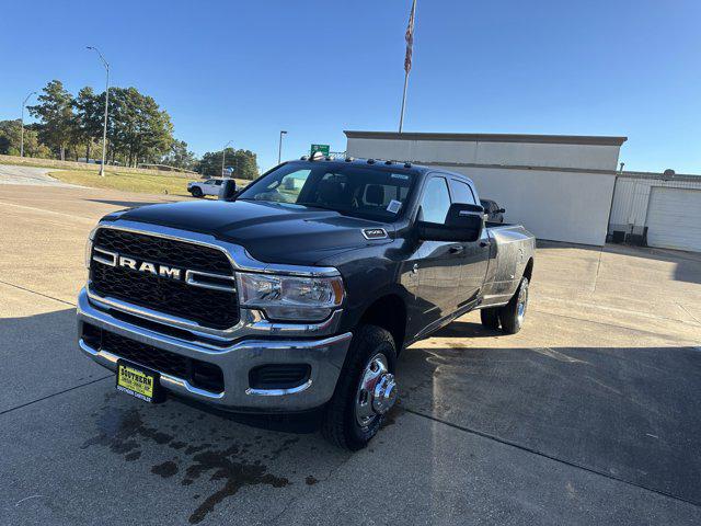 2024 RAM Ram 3500 RAM 3500 TRADESMAN CREW CAB 4X4 8 BOX