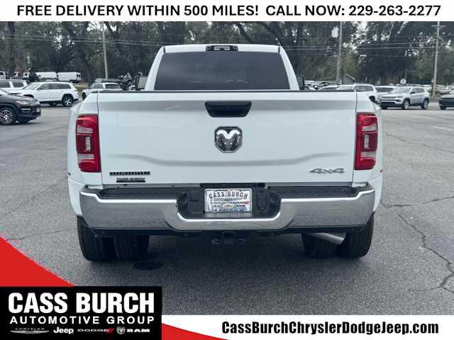 2024 Ram 3500 Big Horn Crew Cab 4x4 8' Box