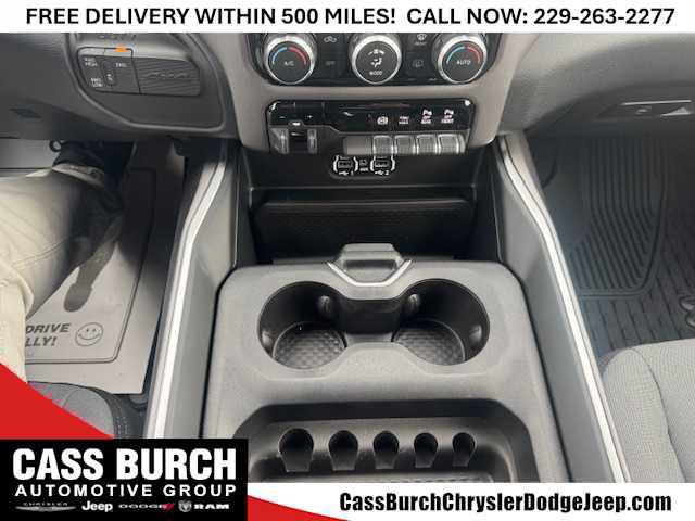 2024 Ram 3500 Big Horn Crew Cab 4x4 8' Box
