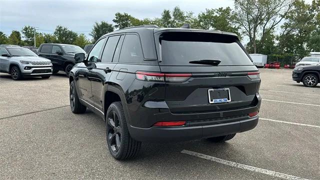 2025 Jeep Grand Cherokee GRAND CHEROKEE ALTITUDE 4X4