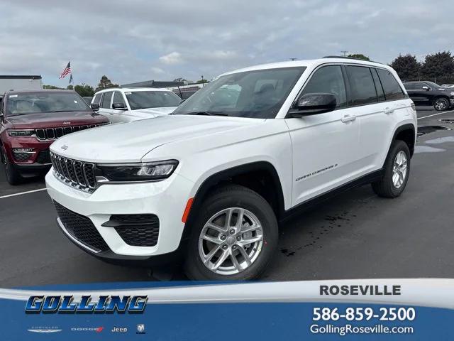 2025 Jeep Grand Cherokee GRAND CHEROKEE LAREDO X 4X4