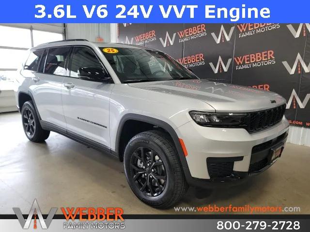 2025 Jeep Grand Cherokee GRAND CHEROKEE L ALTITUDE 4X4